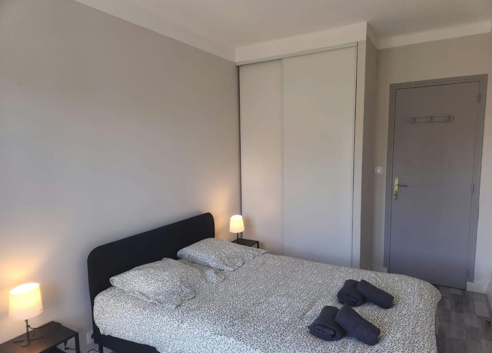 Bed, Bedroom, storage