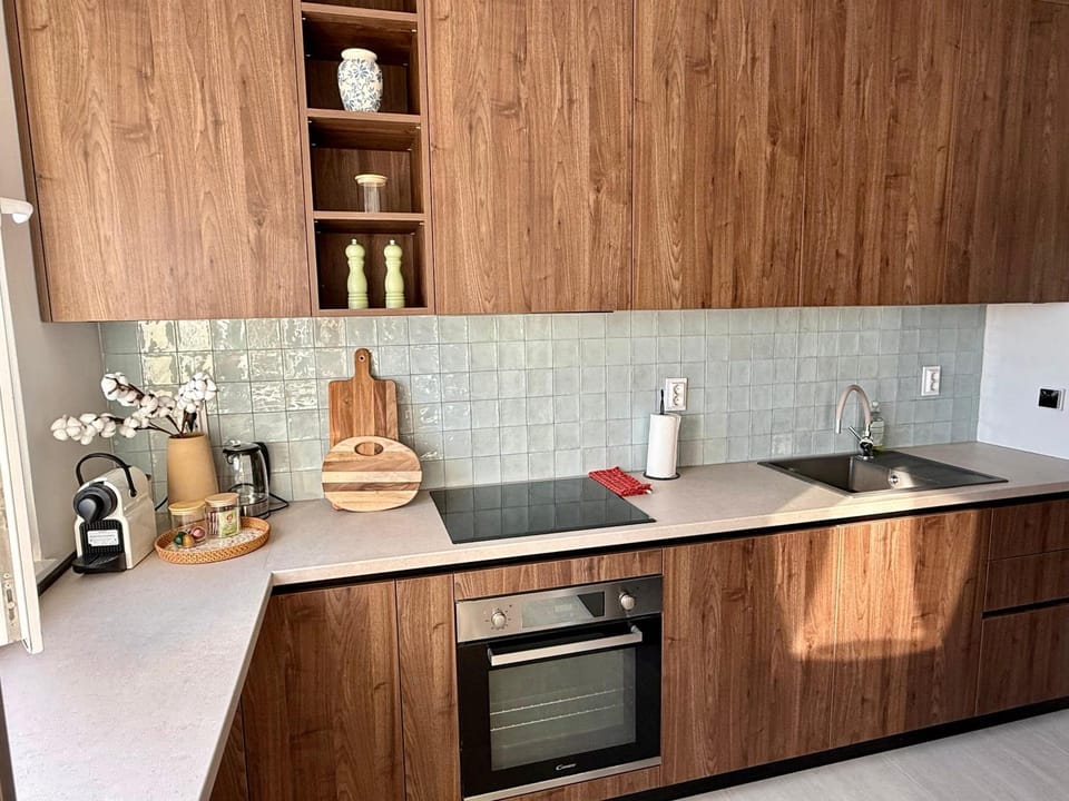 Breakfast, kitchen