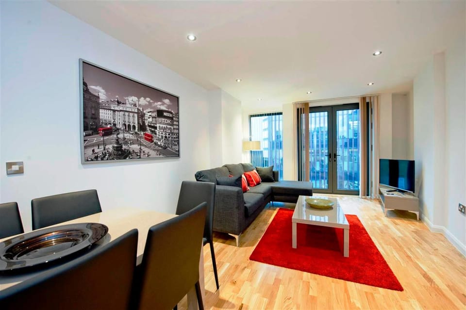 TV and multimedia, Seating area