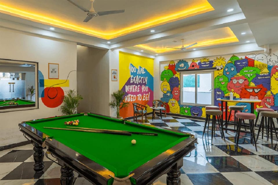 Game Room, Evening entertainment