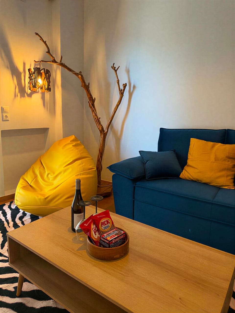 Living room, Seating area