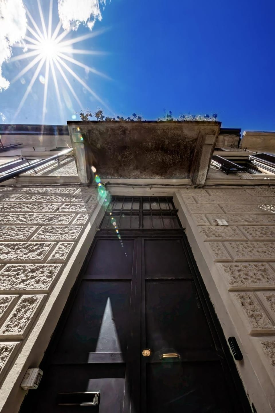 Facade/entrance