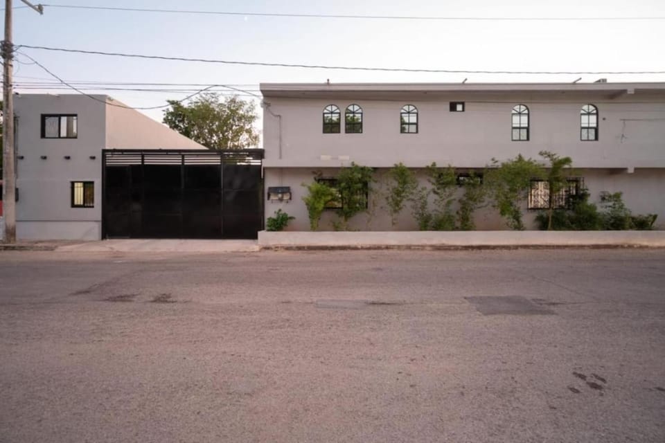 Property building, Facade/entrance