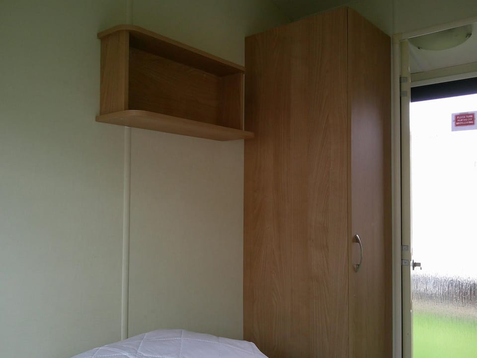 Bedroom, wardrobe