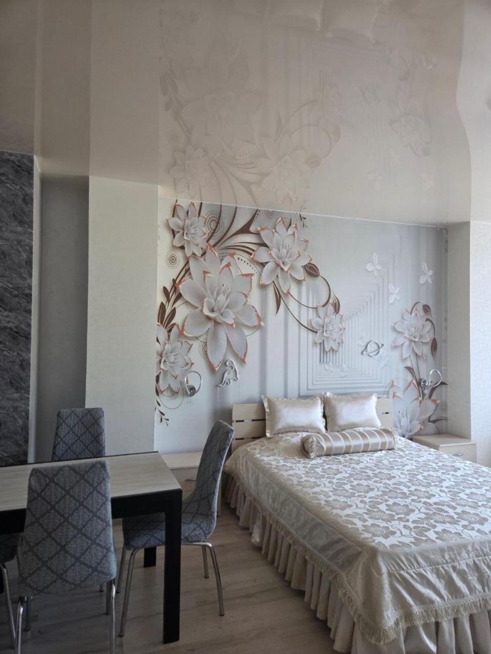 Квартира знаходиться Дача Ковалевського 121 Apartment in Odessa