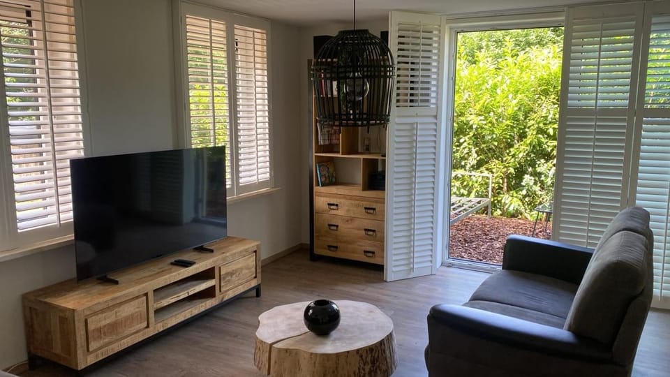 Eendje 2 I Luxe recreatiewoning met hottub House in Ermelo