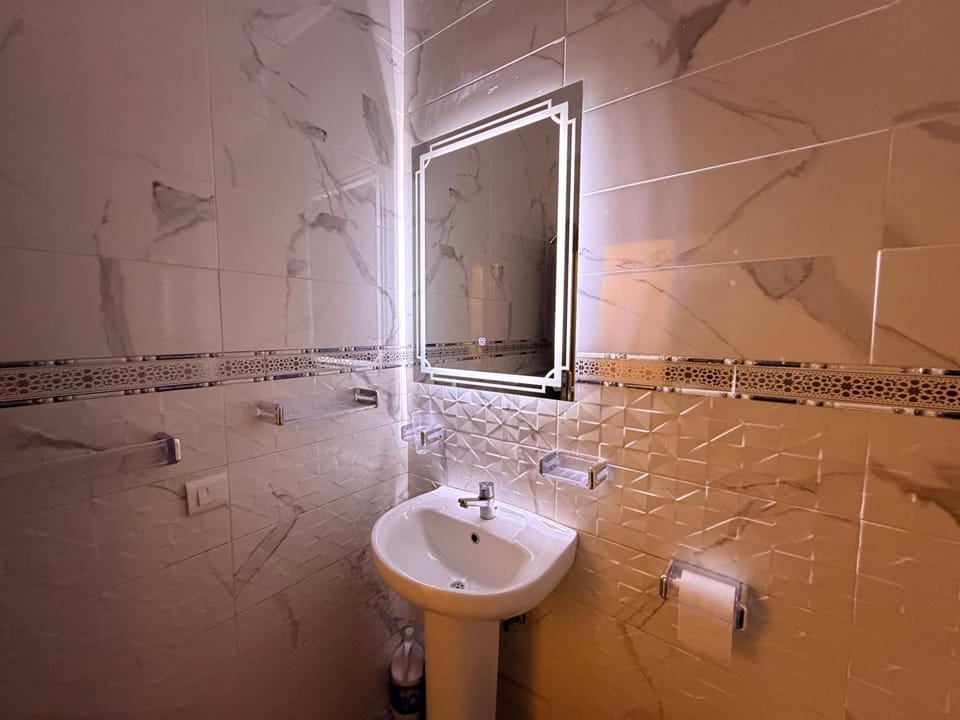 Traditional good Apartment- Near Airport & Beach Apartment in Tangier