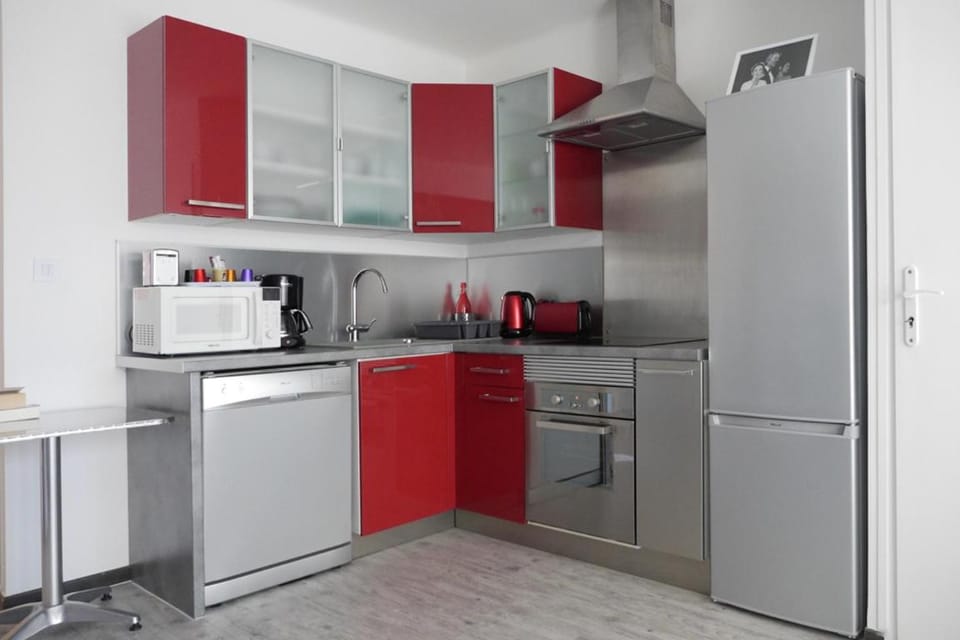 Quiet studio apartment with terrace Apartment in Cannes