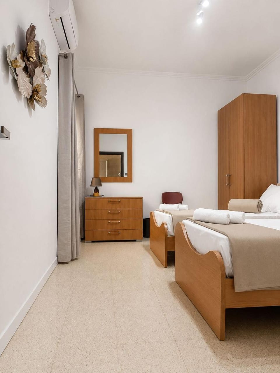 Bed, Photo of the whole room, Bedroom, wardrobe