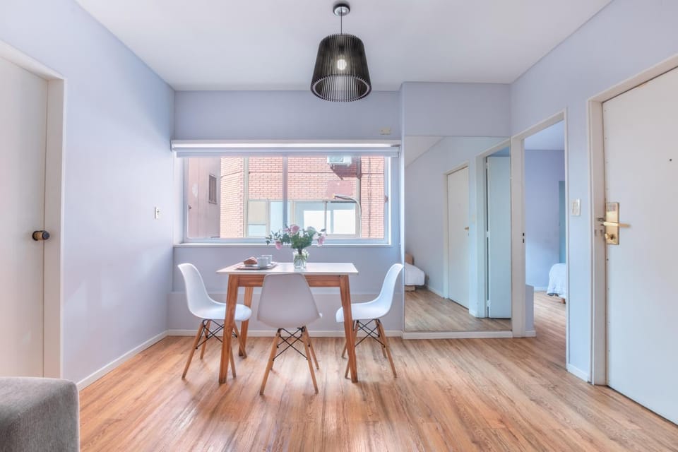 Bed, Kitchen or kitchenette, Living room, Photo of the whole room, Seating area, Dining area, Bedroom