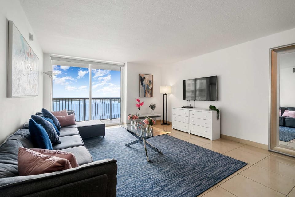 Balcony/Terrace, Living room