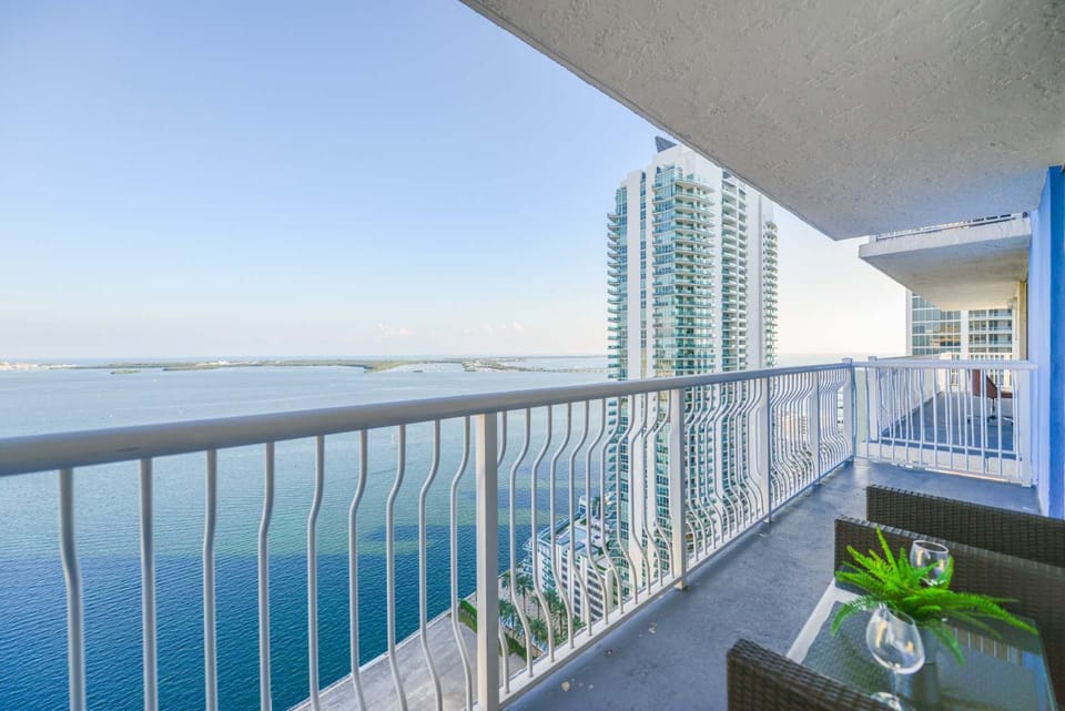 View (from property/room), Balcony/Terrace, Sea view