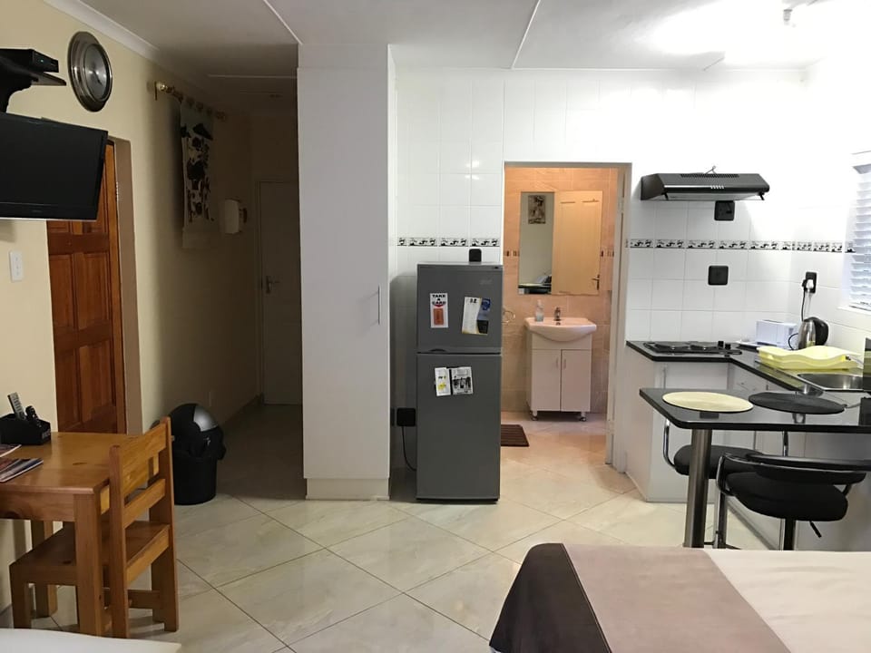 BBQ facilities, BBQ facilities, Garden, Bathroom, Coffee/tea facilities, Balcony/Terrace, Kitchen or kitchenette, Dining area, Beach, Bedroom
