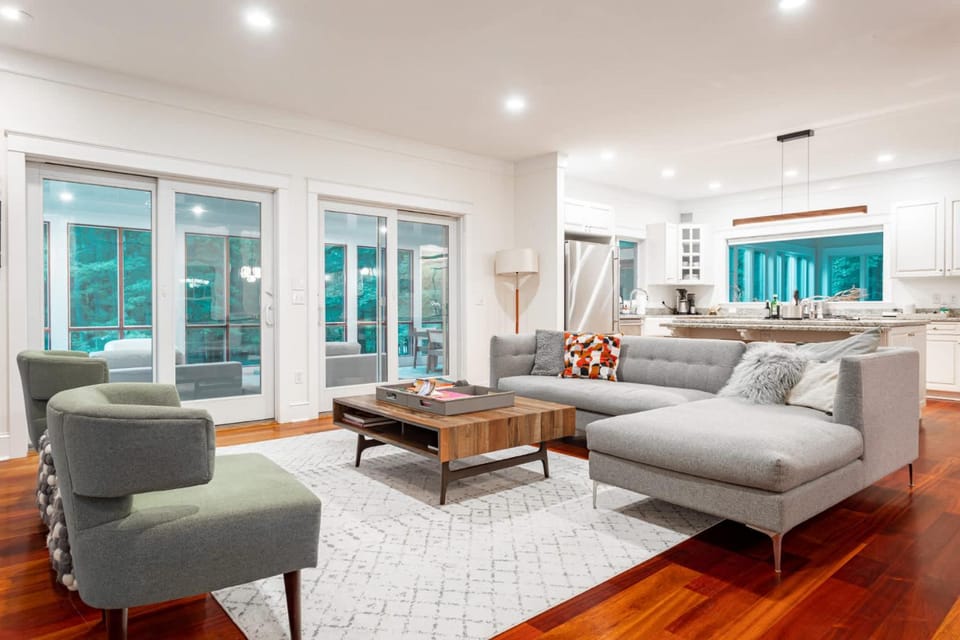 Hillside Haven - Modern Home near Great Barrington House in Egremont