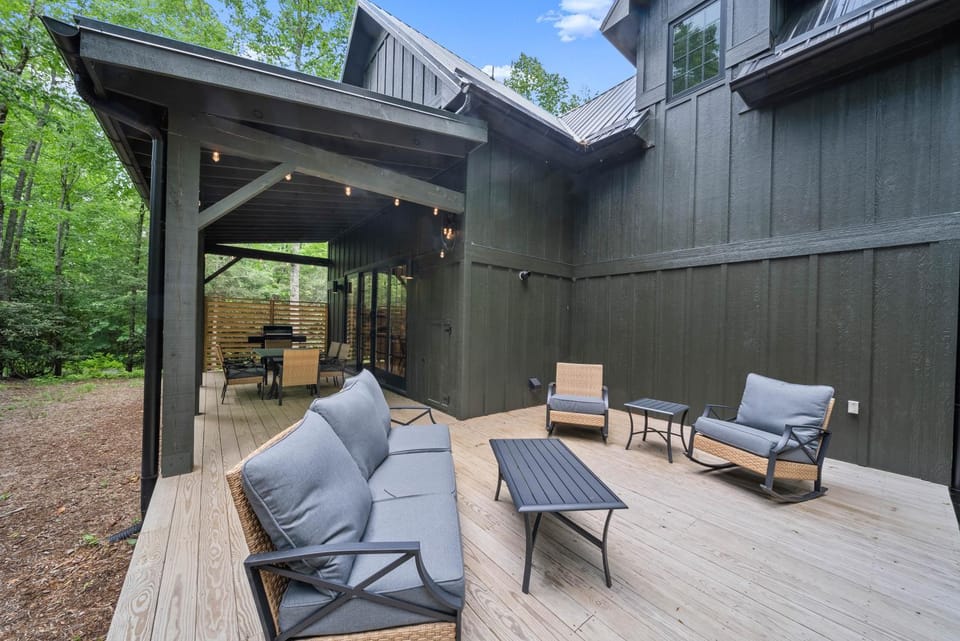Forest Retreat House in Watauga