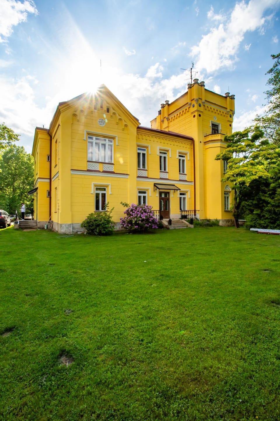 Property building, Garden view