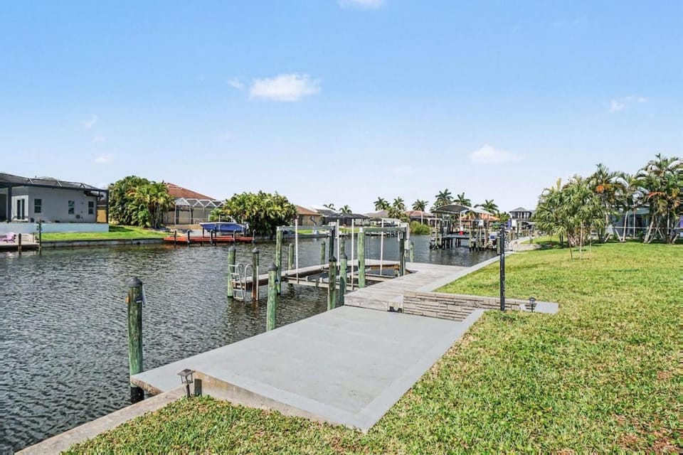 Cape Escape Gulf Access Canal Home SW Cape Coral House in Cape Coral