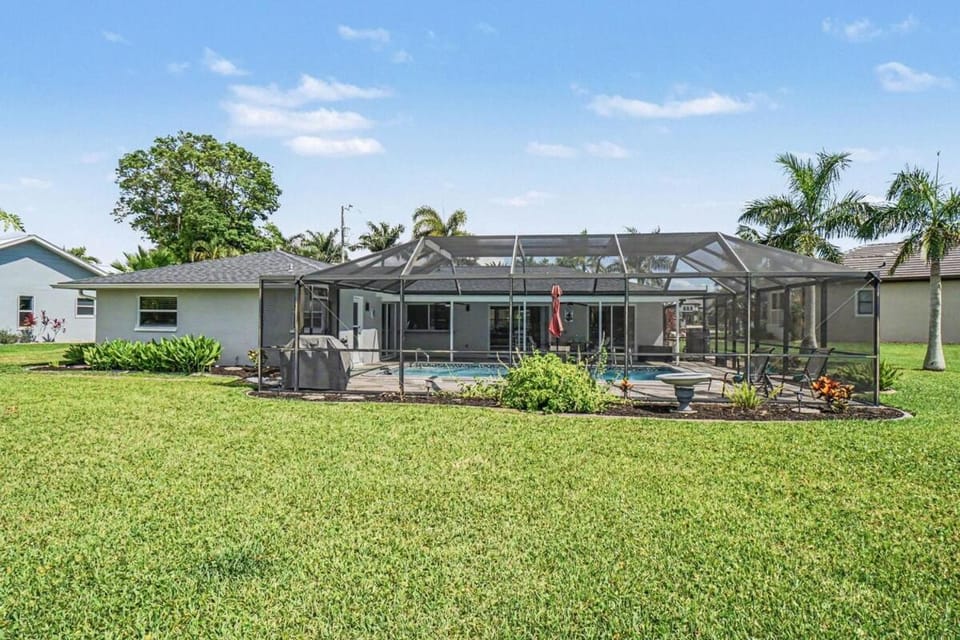 Cape Escape Gulf Access Canal Home SW Cape Coral House in Cape Coral