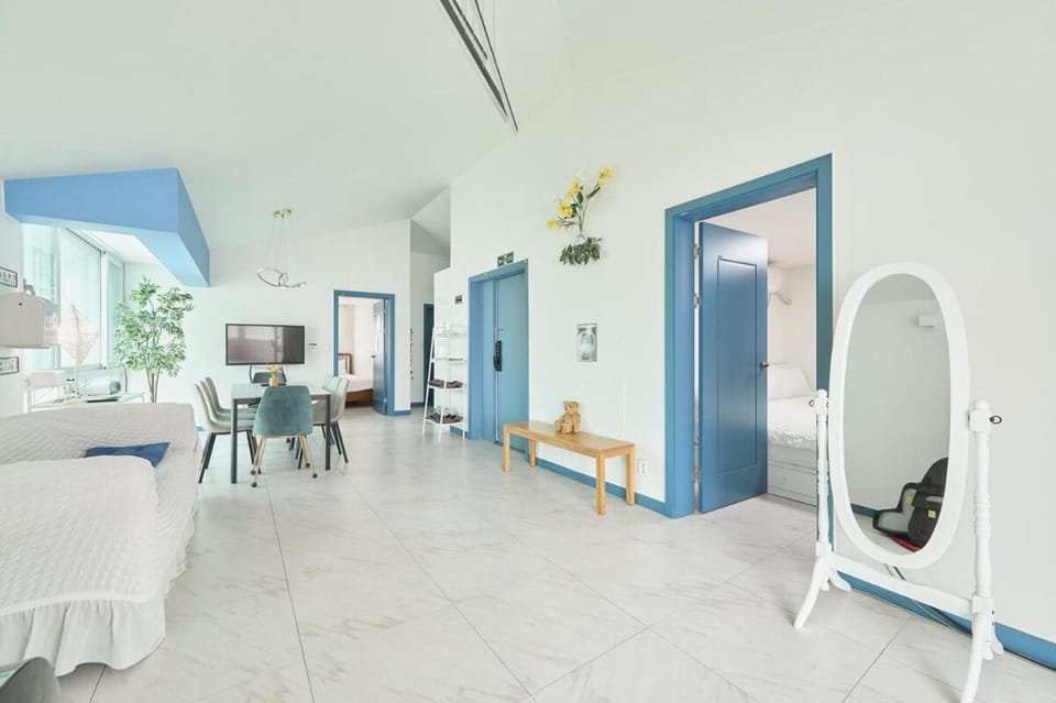 Bright 3BR Home near Gyeongbokgung 10Guests Apartment in Seoul