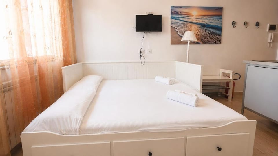 Steps from the Sea - The Mondial Suite - ML Apartment in Rapallo