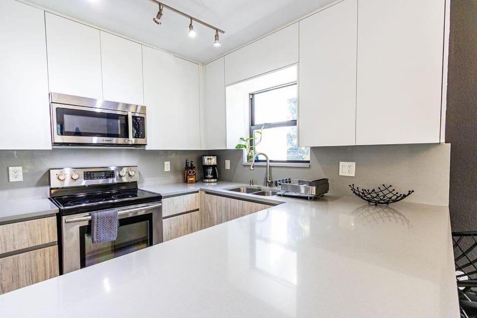 3BR 2BA Miami Home Near Wynwood&Beach with Parking, Patio and Garden House in Miami Shores