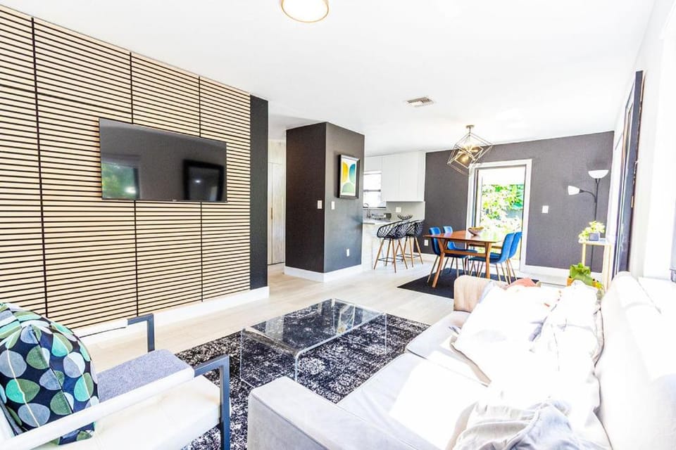 3BR 2BA Miami Home Near Wynwood&Beach with Parking, Patio and Garden House in Miami Shores