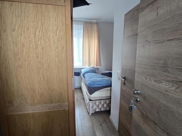 Bed, Photo of the whole room, Bedroom, wardrobe