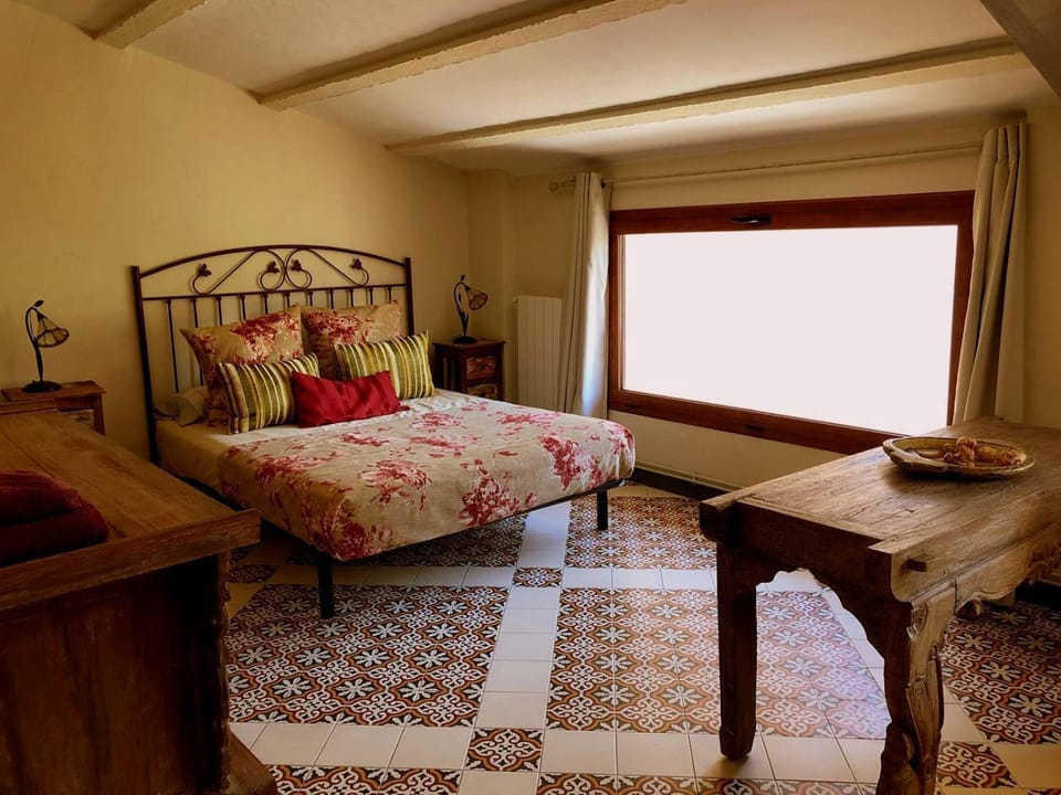 Cal Tató Country House in Catalonia