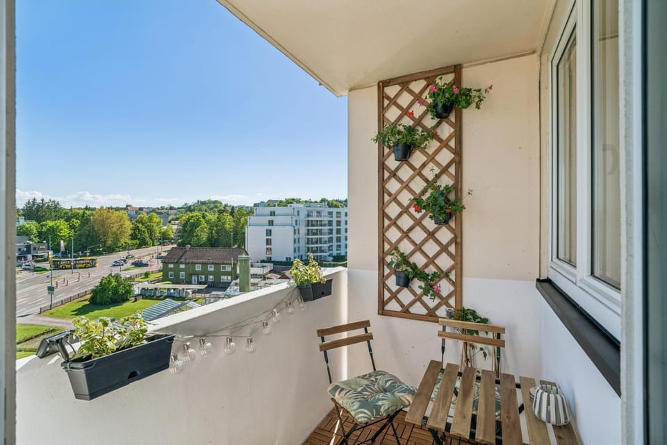 View (from property/room), Balcony/Terrace, Seating area