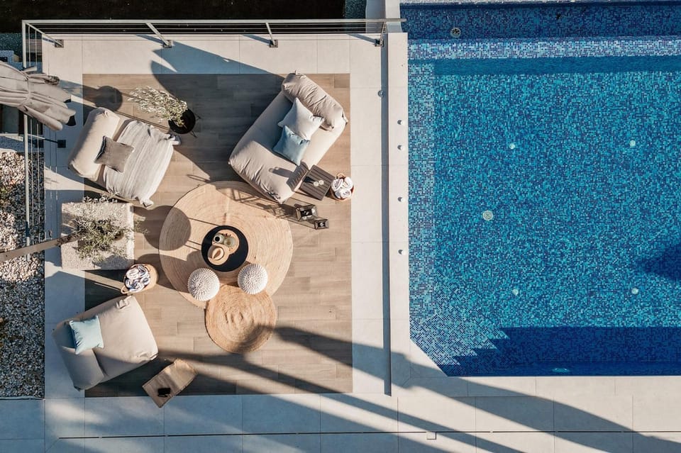 Balcony/Terrace, Swimming pool