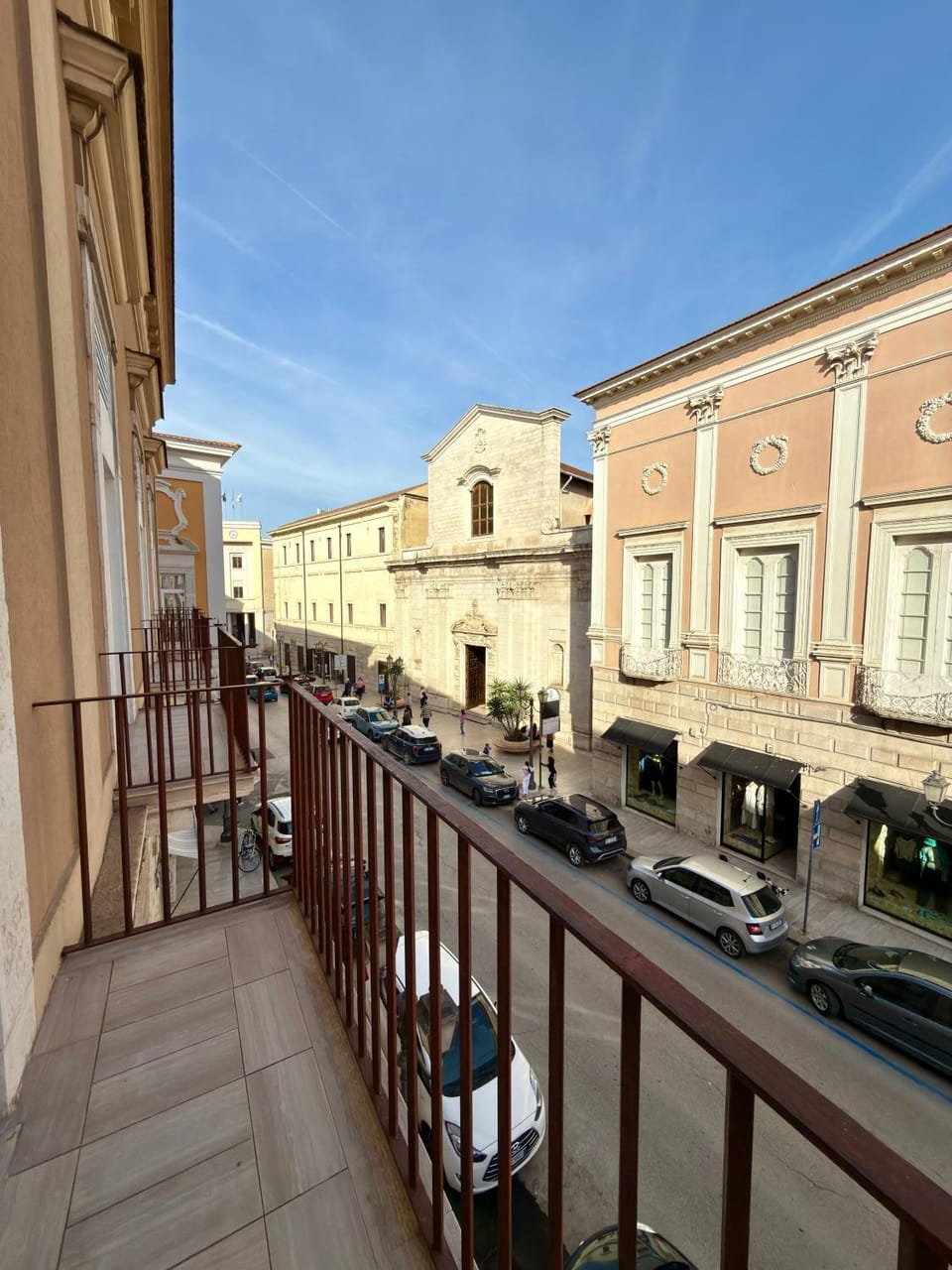 Property building, Day, Neighbourhood, View (from property/room), Balcony/Terrace, Street view
