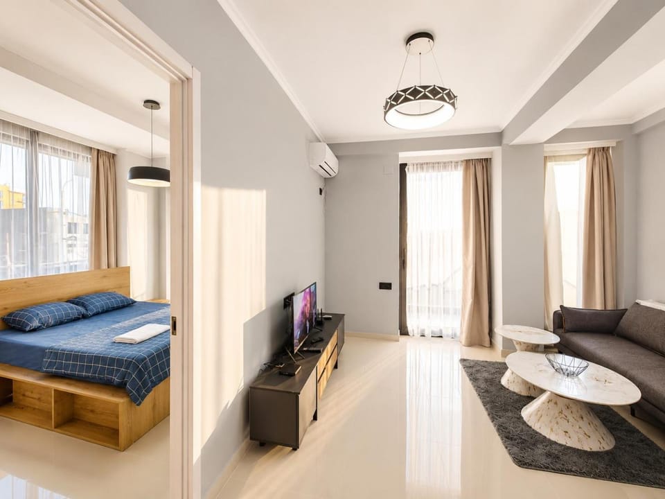 Photo of the whole room, Seating area, Bedroom