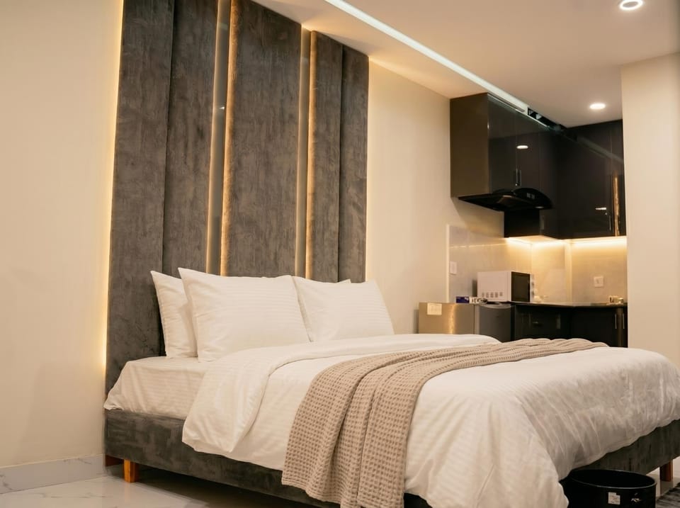Bed, TV and multimedia, Photo of the whole room, Bedroom, wardrobe