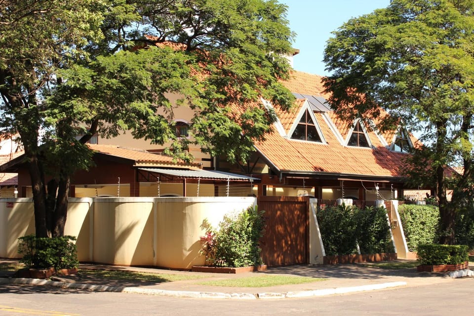 Quarto aconchegante em casa de familia Vacation rental in Campo Grande