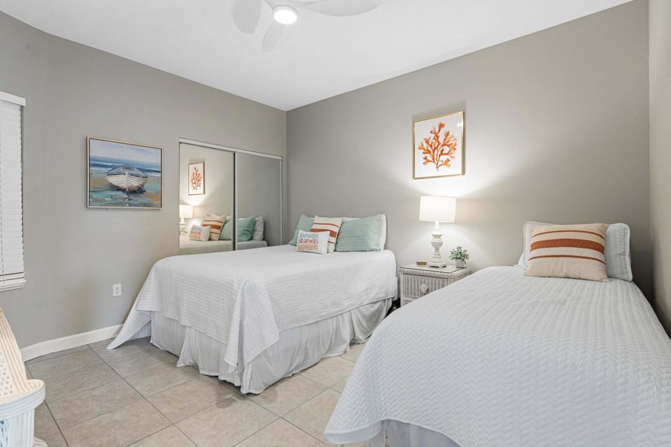 Luxury 2 Bedroom Miramar Beach Escape at TOPS'L Apartment in Miramar Beach