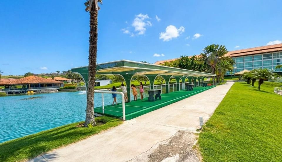 Condomínio Vila Hípica por Yolo House in Gravatá