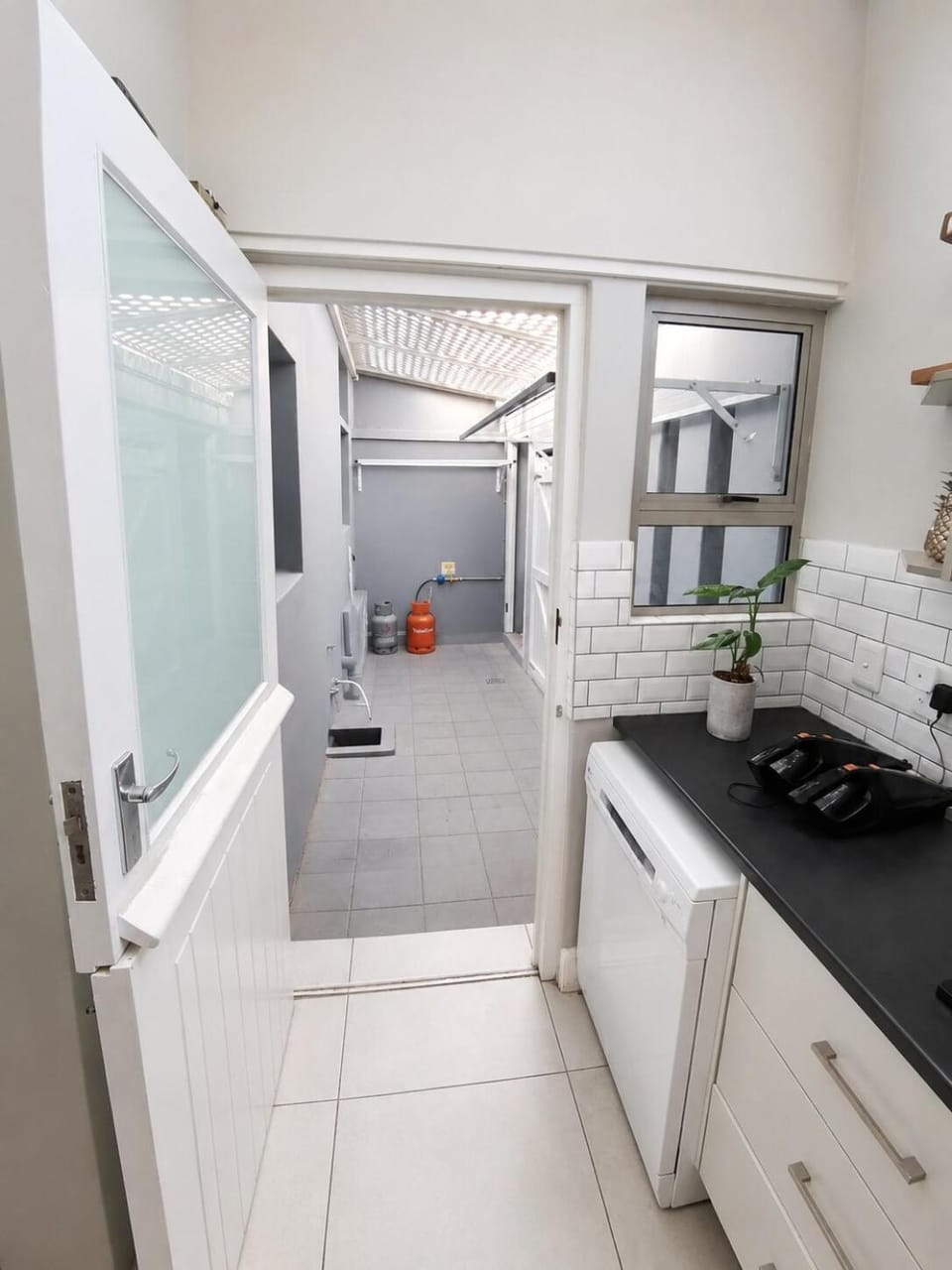 Pet-Friendly, 3-Bed, 2-Bath in Knysna Central Apartment in Knysna