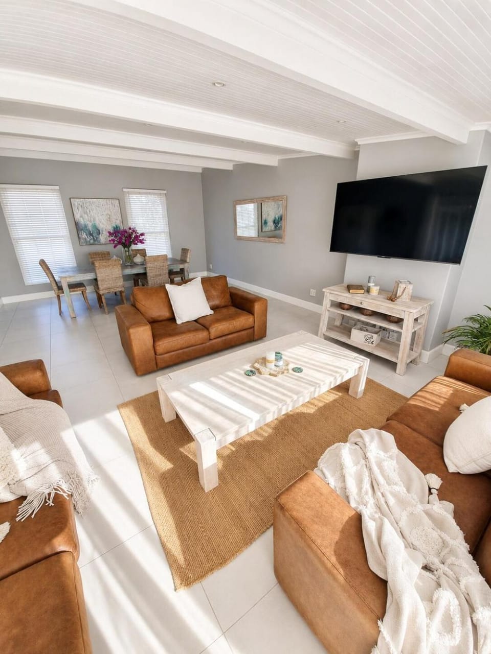 Pet-Friendly, 3-Bed, 2-Bath in Knysna Central Apartment in Knysna