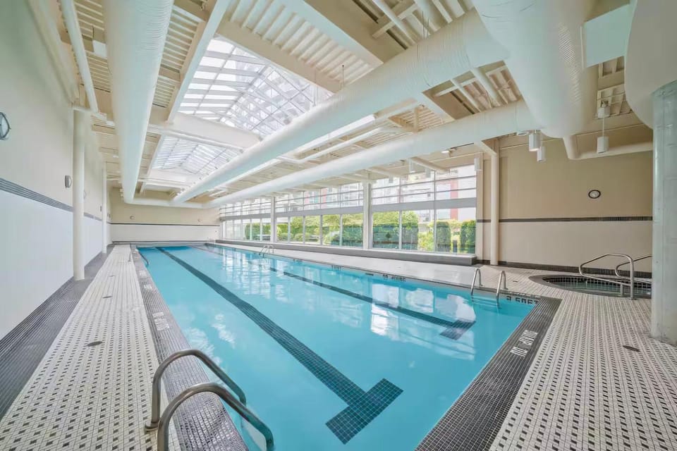 Pool view, Swimming pool