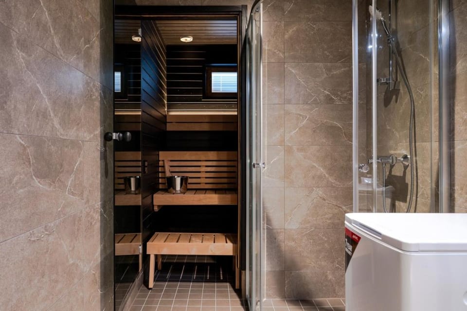Shower, Sauna, Bathroom