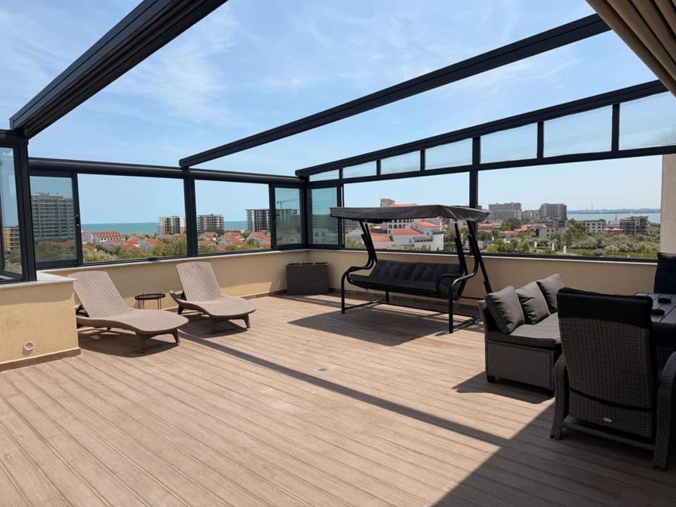 Penthouse Hanul cu Peste Mamaia Nord Apartment in Constanța County