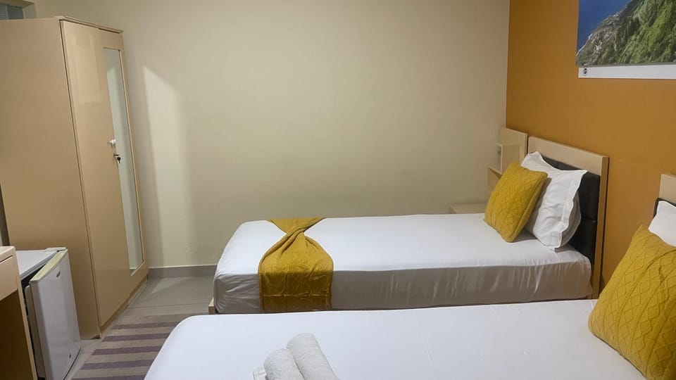 Bed, Bedroom, wardrobe