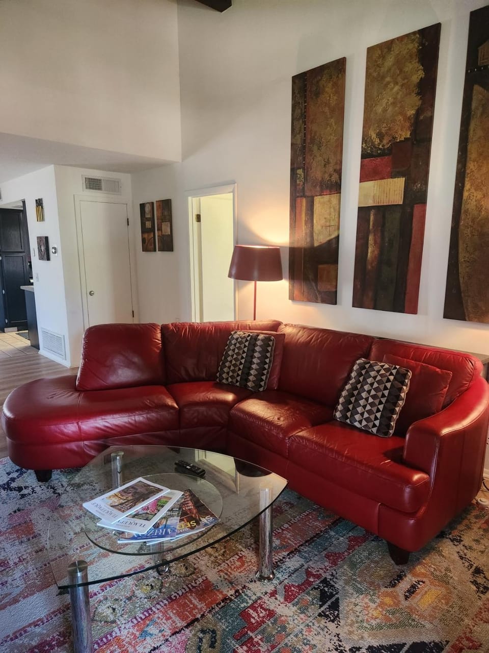 Court View Condo near Bell Rock Pool-HotTub-Tennis House in Village of Oak Creek