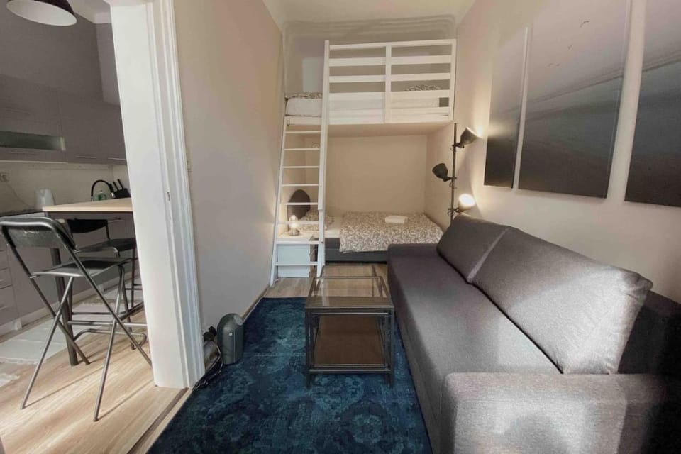 Perfect Studio near to Hauptbahnhof and Old City Apartment in Vienna