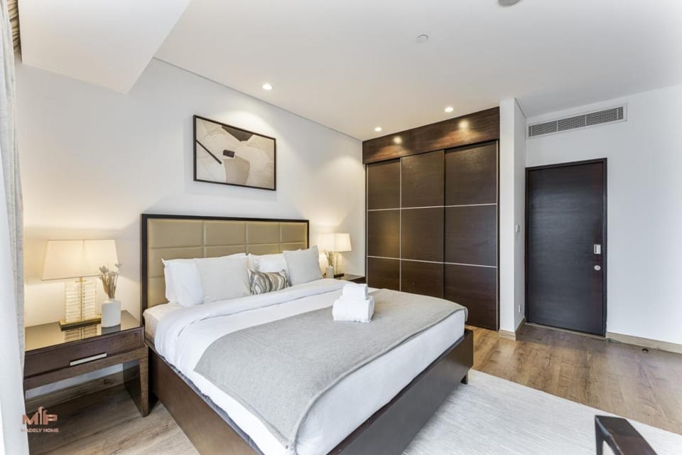 Madely JW Marriott, Address Marina Mall with Sea view House in Dubai