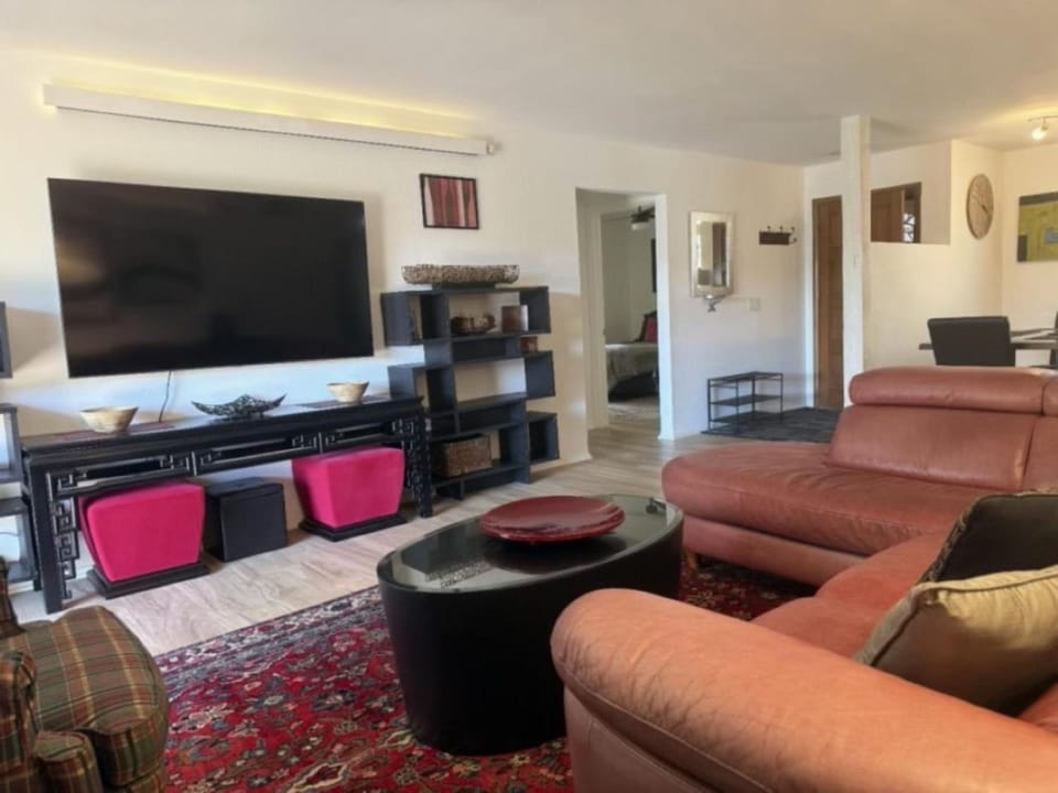 Sedona 3 bdrm 2 bath Pool, Hot tubs, Tennis, Pickleball House in Village of Oak Creek