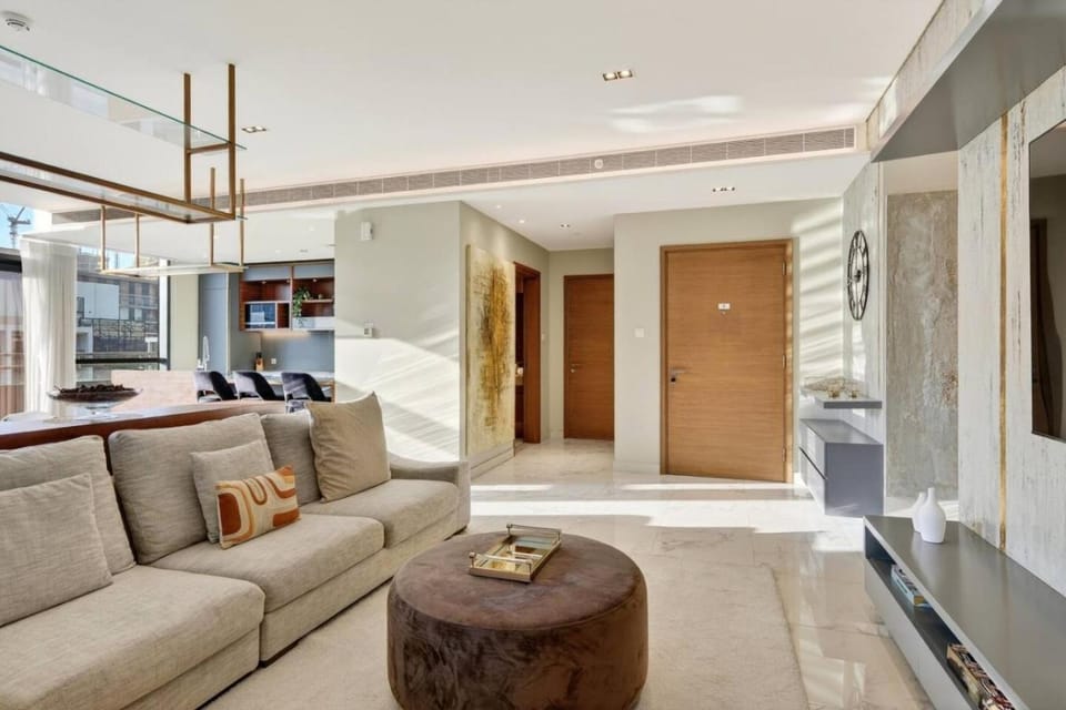 FIRST CLASS 3BR Elegant Oasis Near Attractions Apartment in Dubai