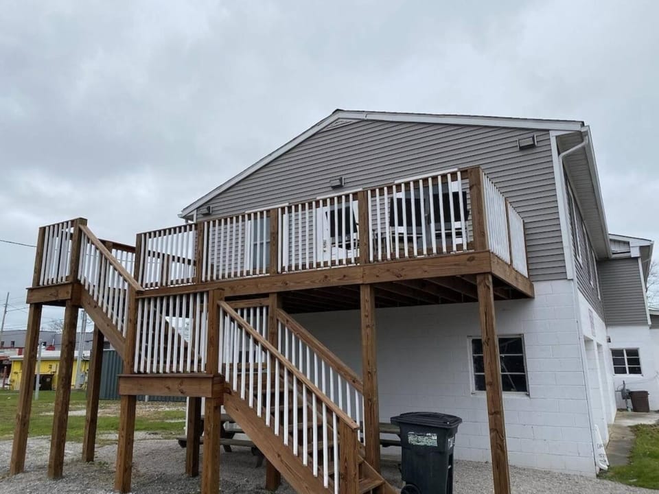 Lakeview Pet Friendly Retreat Near Wineries House in Geneva-on-the-Lake