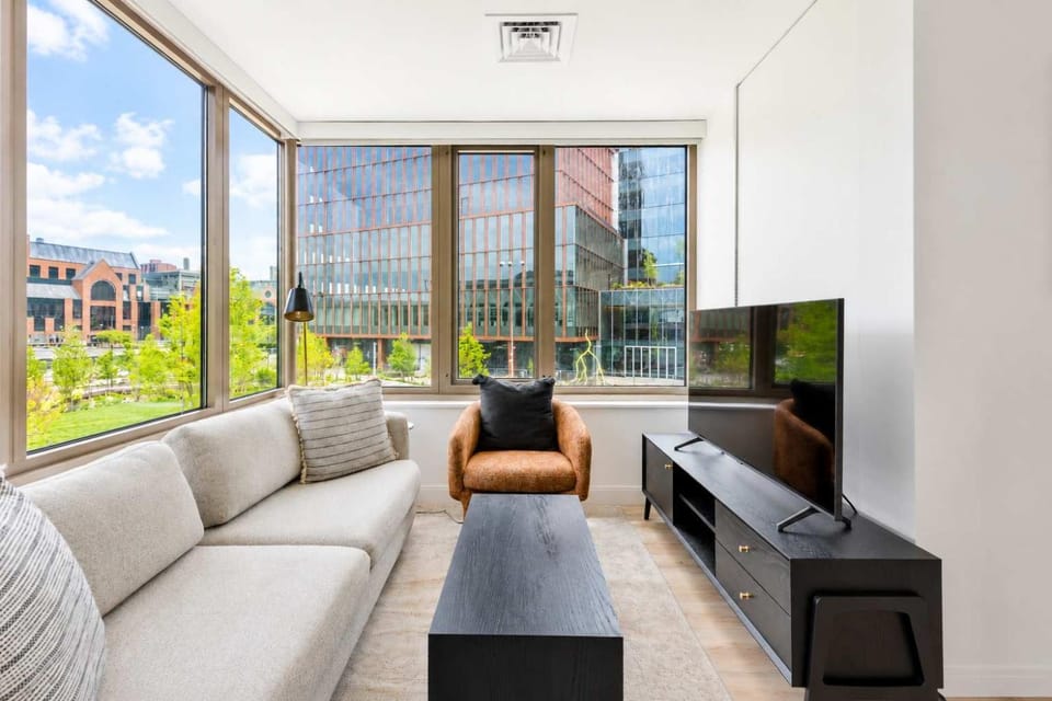 Luxury Boston Apartment Near Harvard Apartment in Allston