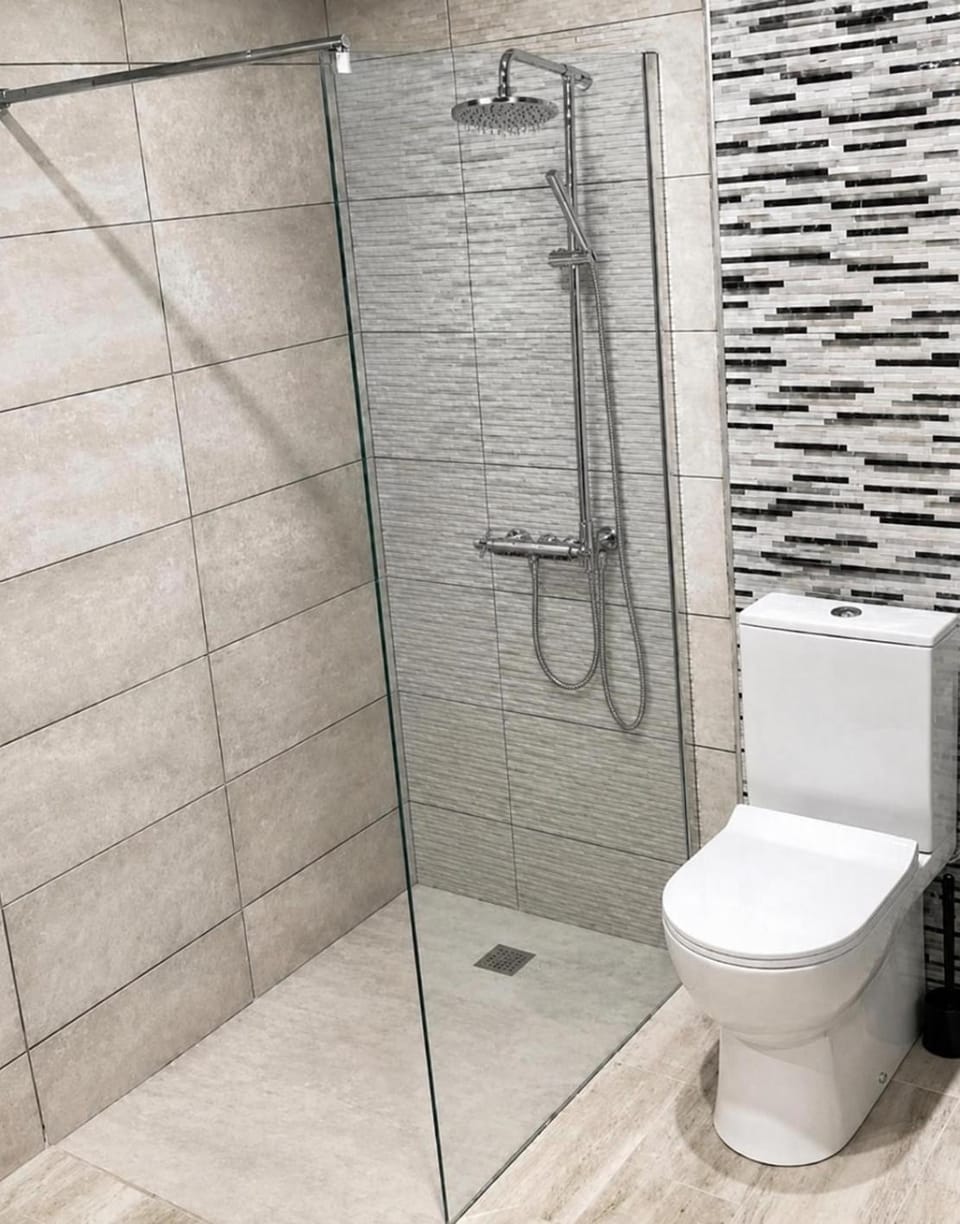 Shower, Toilet, Bathroom